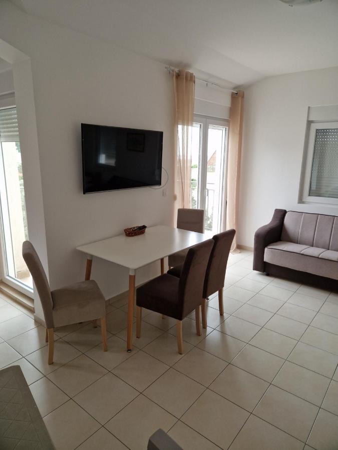Apartmani Marina Kopitovic Petrovac Екстериор снимка