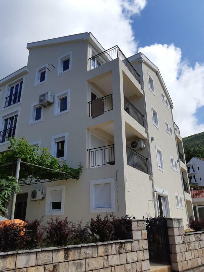 Apartmani Marina Kopitovic Petrovac Екстериор снимка
