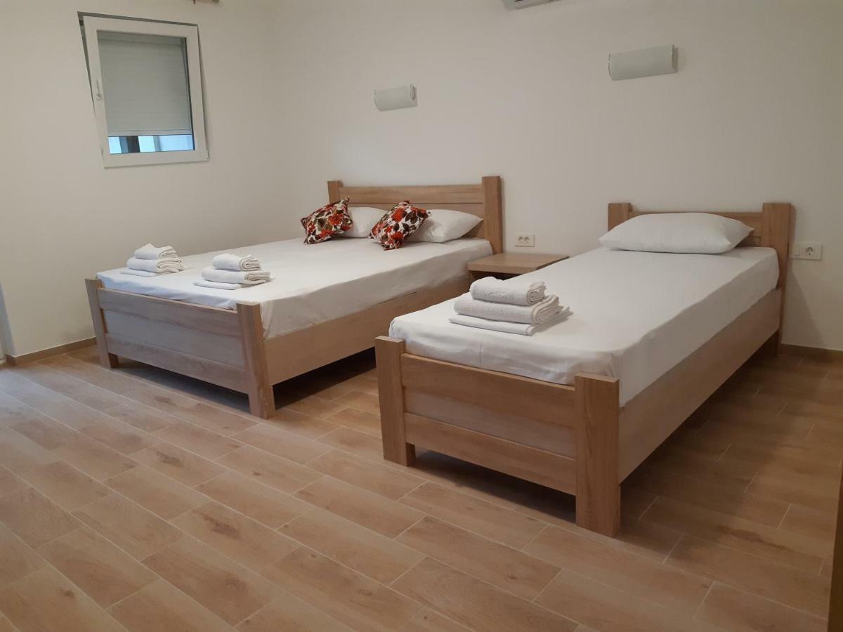 Apartmani Marina Kopitovic Petrovac Екстериор снимка