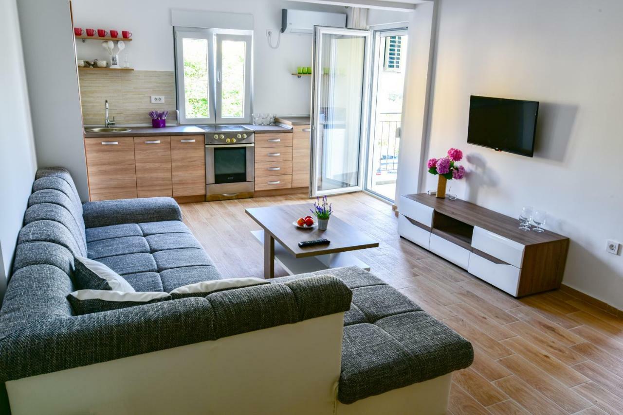 Apartmani Marina Kopitovic Petrovac Екстериор снимка