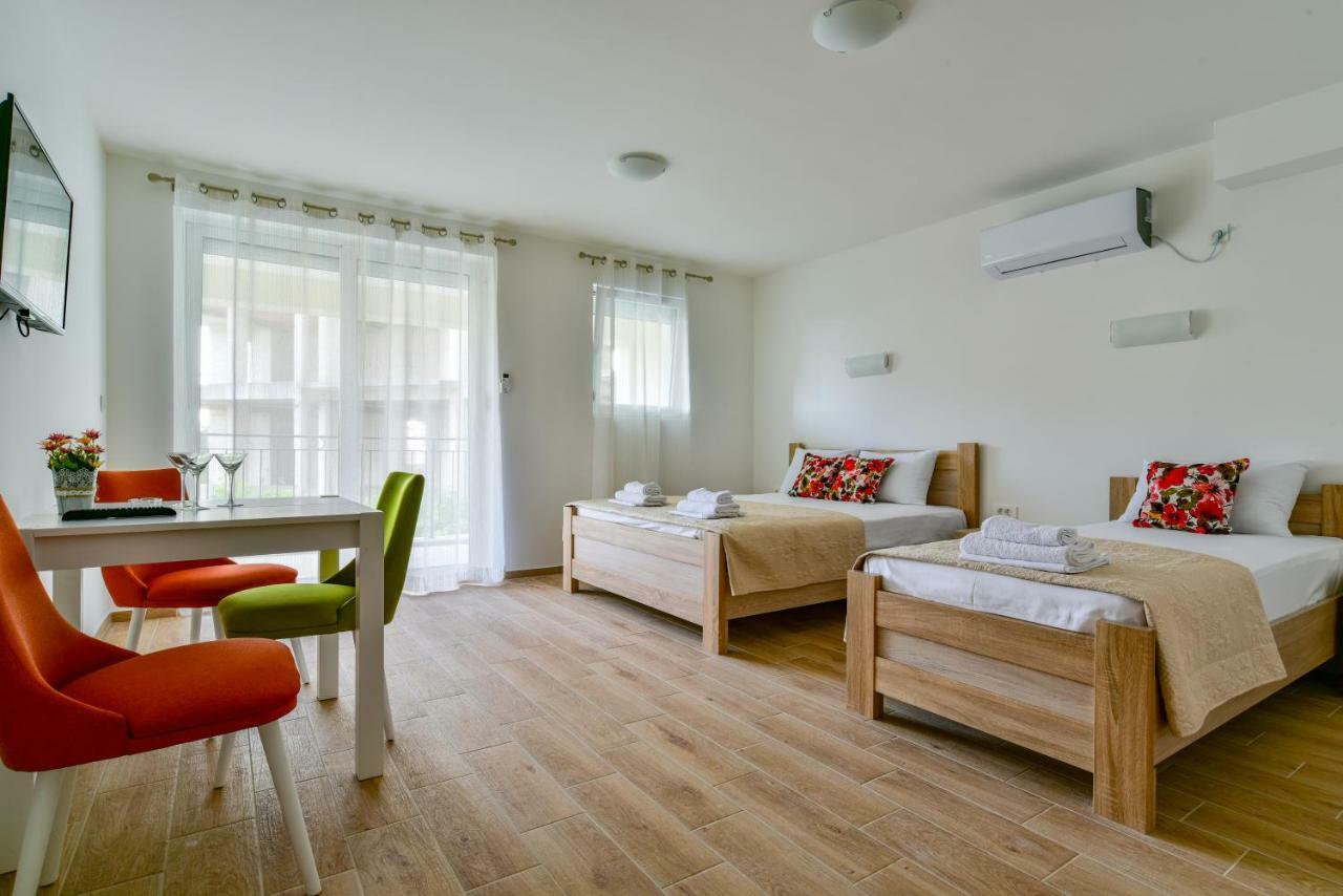 Apartmani Marina Kopitovic Petrovac Екстериор снимка